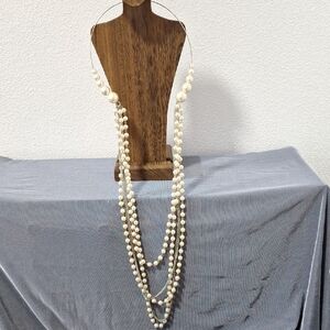 Chic Cream Pearl Necklace